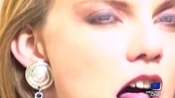 Zara Whites Se Fait Baiser En Plein R_ve érotique Avec Carole Trédille