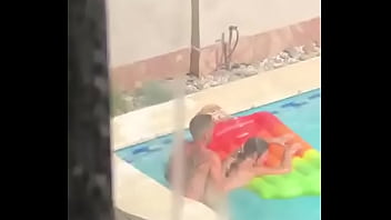 Albañil Graba A Pareja