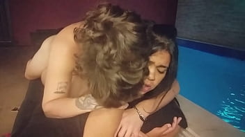 Aquela Cena De Filme O Novinho De Piroca Rosa Flakael E Eu Na Beira Da Piscina Um Sexo Muitoo Gostoso E Quente, No Fim O Novinho Se Refreca Na