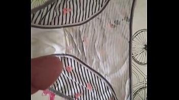 Corrida En Bragas De Mi Vecina 35