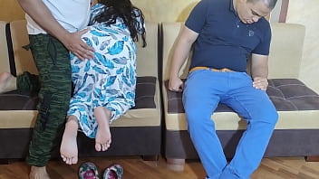 Me Follo A Mi Cuñada La Esposa De Mi Hermano Mientras Su Marido Esta Descansando Ntr