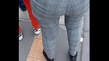 Buen Culo Gordo Por La Calle De Lima