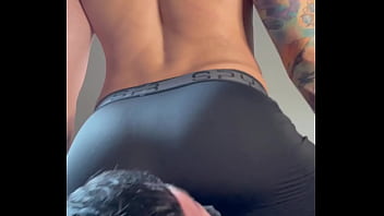 Facesitting/ Face Farting - Facesitting-farting-gay-amateur-gay-sex-gay-anal