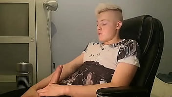 Edging Myself For 30 Minutes And Then Having Full Body Orgasm