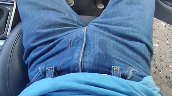 Gaste85, I Pee In My Car, In The Outdoor Parking.