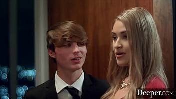 Deeper. Gorgeous Gold Digger Is Seduced By Boyfriend' Dad