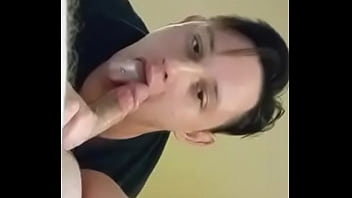 Puddin Sucks White Cock