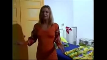 Epic Masturbation Session By Crazy Chick