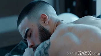 Hot Bbc Fooling Around With His Bro In Law - Pheonix Fellington, Papy Suave