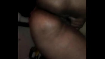 Mmm Mostrando El Culito