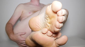 Skylarknu - Amateur, Naked, Fetish, Nude, Foot, Feet, Toes, Soles, Stinky, Sniff, Smelly, Heal - Feet - 2025 - Intense - Experience - Video 1785783