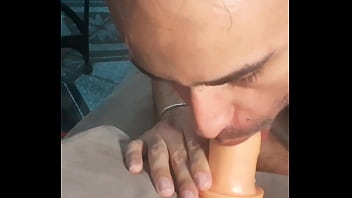 Mostrando Como Se Chupa Uma Rola