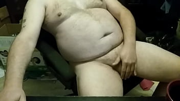 Papabear Cums For The Camera