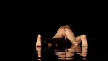 Bdsm Exhib Sur La Route Une Nuit De Pluie