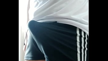 Safado Com Tesão No Short 1