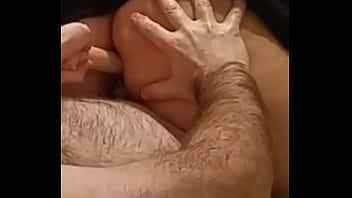 Le Gusta Que La Rellene Por Todas Partes