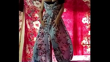 Indian Girl Nude Pose