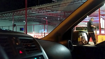 Esposa Passeando De Calcinha