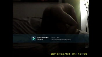 Joven Barbudo Me Preña