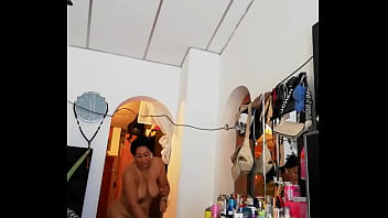 Así Me Recibe La Vecina