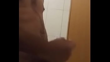 Paizão Aliviando No Banho