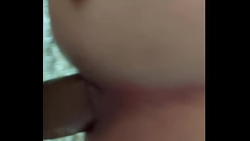 Pedreiro Volta Na Obra Pra Gozar No Cu Da Patroa!