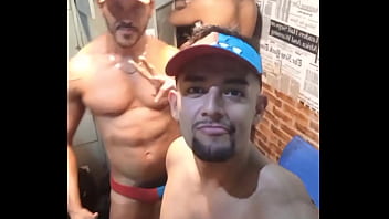 Gogoboys Interativos Aquecendo Antes Do Show