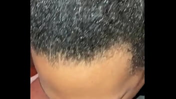 Tsjuicybee Gives Throat Massage