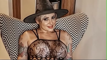 Sou Uma Bruxinha Safada E Sai Do Banho Direto Pra Cama, Fazendo Ele Gozar Na Minha Cara