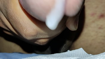 Una Rica Paja Para Calmar Al Muchacho