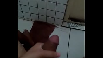 Batendo Uma No Banheiro - teresina, verification-video - Video 1749888