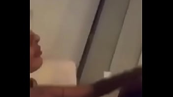 Valentina Mor Haciendo Arepa