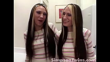 Simpson Twins In Kitchen And Fingering