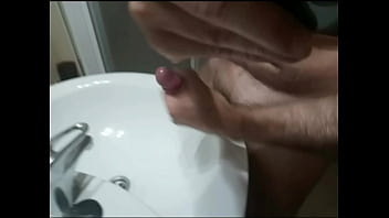 Paja En El Baño - masturbation, corrida, paja, casa, ducha, polla, soloboy - Video 1741097