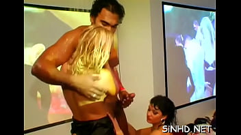 Fascinating Nectar Harvesting - hardcore, interracial, blowjob, party, group-sex - Video 1994392