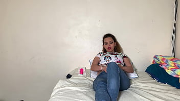 Chica Sexy Masturbándose Con Mano
