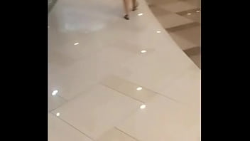 Dinapuan Ng Libog Sa Mall Kaya Kinantot Sa Cr