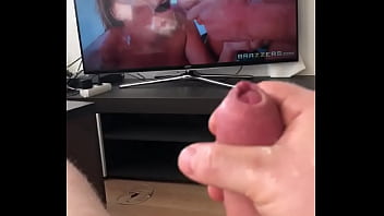 Juelz Ventura Handjob