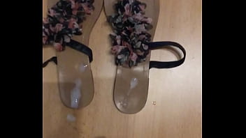 Cum Sandals Flower