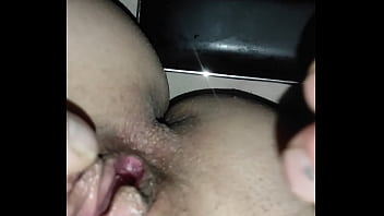 Milf Mag Es An Sich Zu Spielen