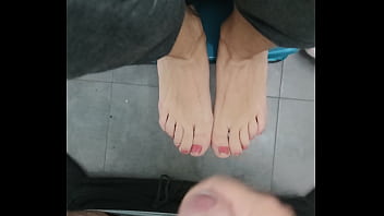 Una Buena Paja Con Los Pies