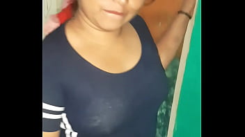 Estaba Lavando Ropa Y Justo Llego Mi Amigo A Los Tiempos Me Viene A Visitar Y A Darme Mi Rica Cojida