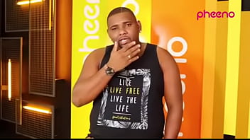 Minha Entrevista Ao Site Pheeno Contando Um Pouco Mais De Mim ! Assistam E Obrigada Pelos Comentários Positivos Que Voc_s Tem Enviado Gostando Do Meu Trabalho !!