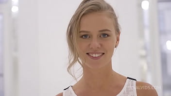 Ella Elastic - babyface, height 150 cm, fitness body, 18yo ! Nick' anal casting