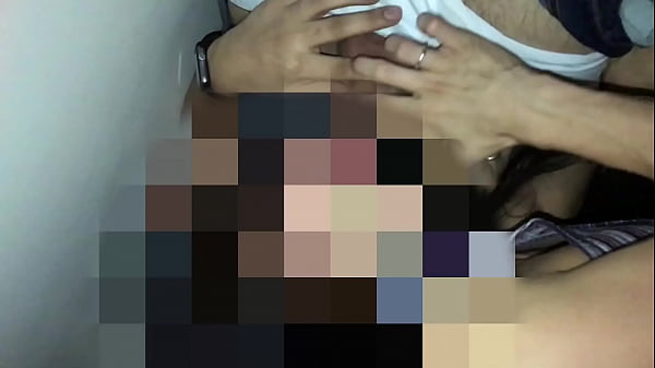 Gordinho Come Casada Na Cabine Da Casa De Swing Enquanto Corno Filma