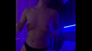 The Redheaded Beauty Stretches Her Holes With Her Hand, Her Sweet Pussy Is Sooo Wet