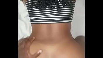 Trans Novinha Gemendo De Quatro