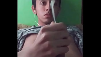 Pequeña Cumpilacion De Un Latino