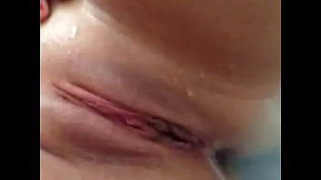 18 Year Old Dildoing Herself In The Tub