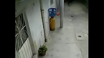 En El Patio De La Casa Donde Vivía